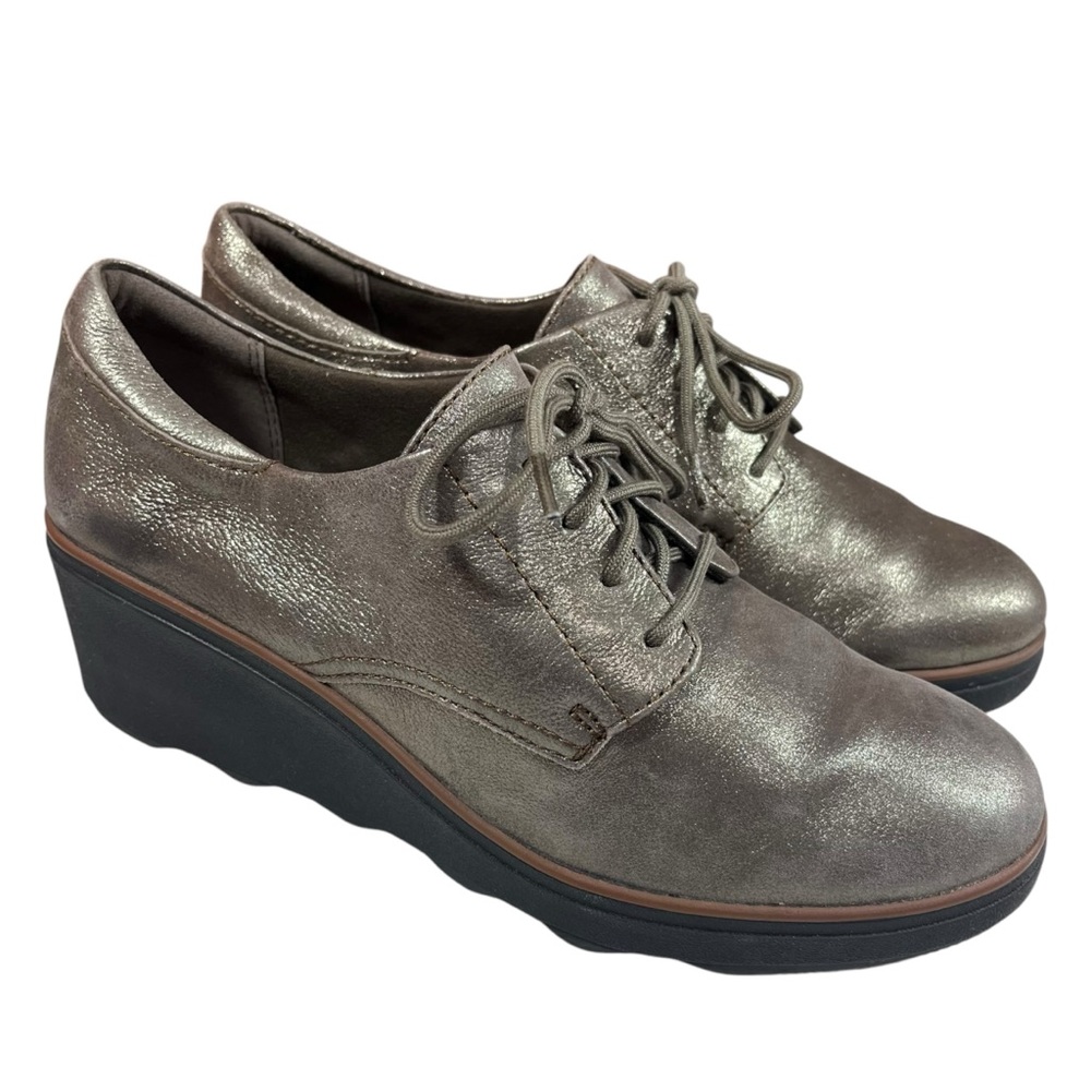 Clarks Wedge Metallic Mazy Hyannis Leather Shoes - size 8.5 Women's